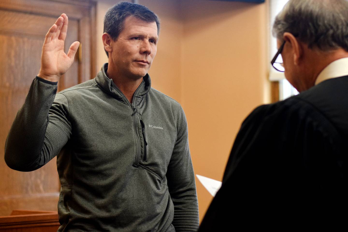 Doug Cupples is sworn in as supervisor of Jasper County before the board of supervisors meeting on Dec. 31 inside the county courthouse in Newton.
