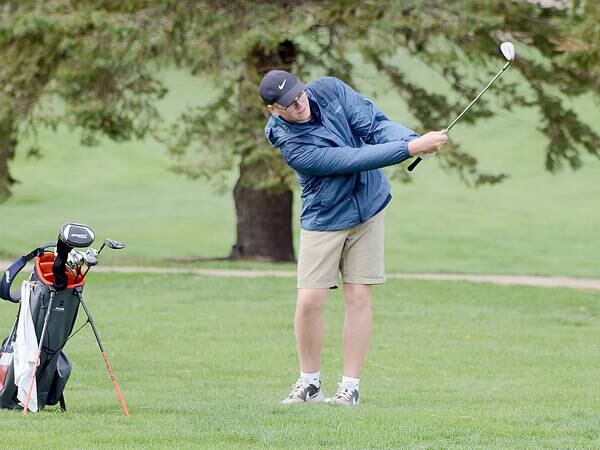 C-M boys golf ends season at sectionals