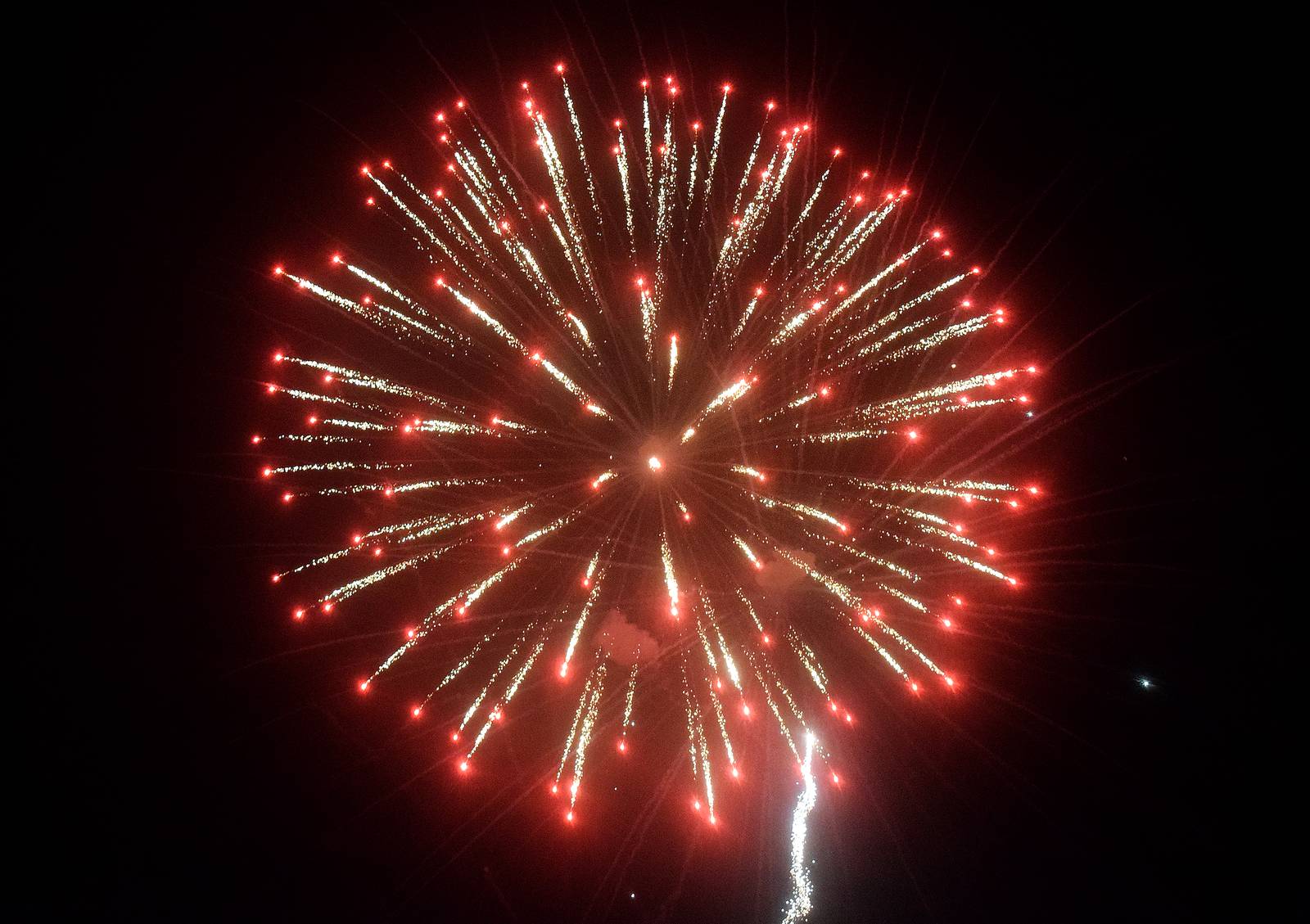 Newton resident says it’s ‘time to pull the plug’ on fireworks Newton