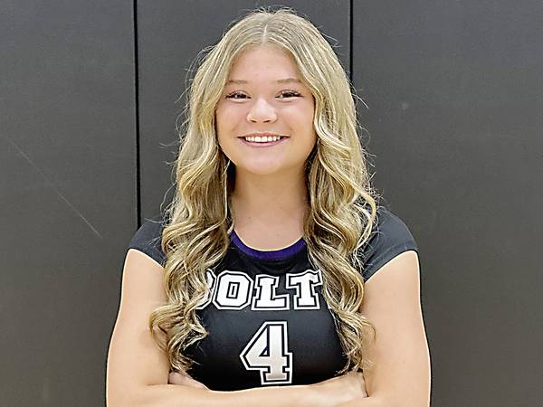 Baxter volleyball continues dominance against rival Collins-Maxwell