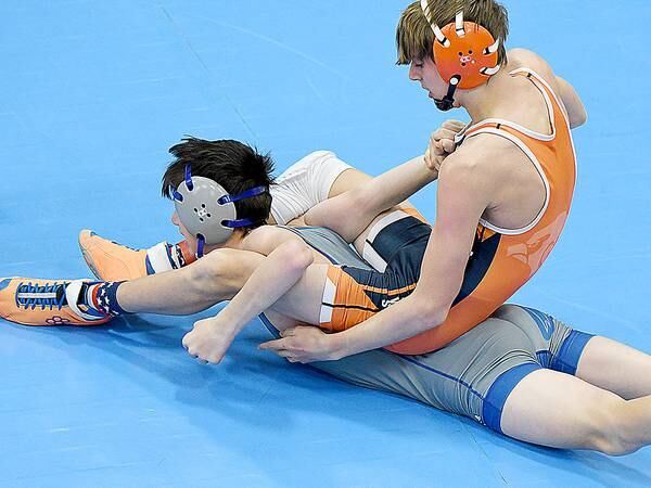 C-M wrestlers can’t find win column at Perry