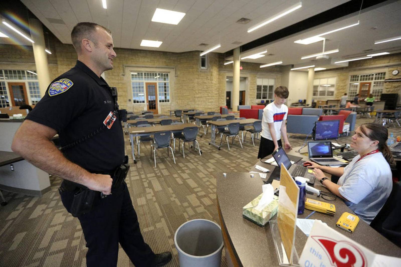 Dubuque school officers attempt to be proactive Newton Daily News