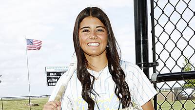 Montezuma uses big inning to sweep L-S softball