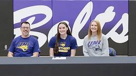 Baxter’s Russell signs with Northern Iowa diving team