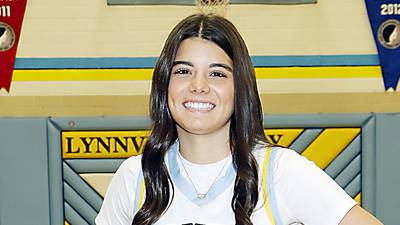 Sixth-ranked Hawks go into winter break with undefeated record