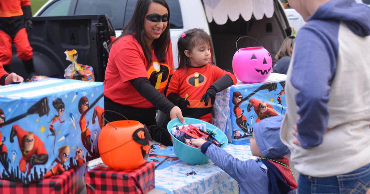 Newton Y hosts annual trickortreat event Newton Daily News