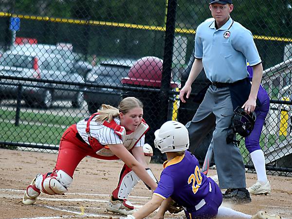 Newton softball edges Fort Madison in Iowa City