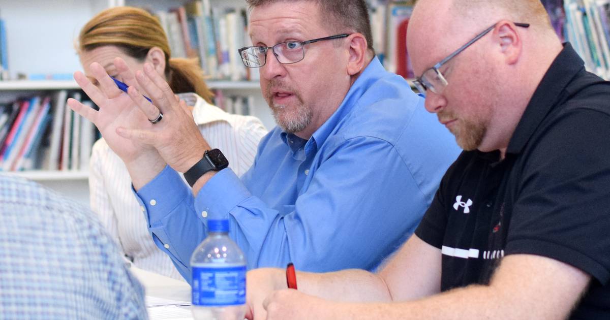 Superintendent provides clarity to admin hiring processes Newton