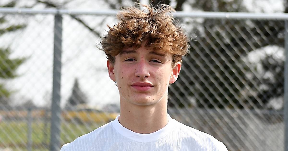 Early goal lifts Newton boys past Clarke