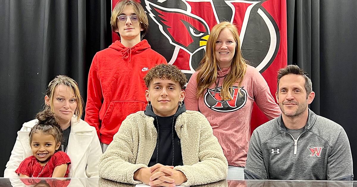 Newton’s Galanakis picks William Penn football Newton Daily News