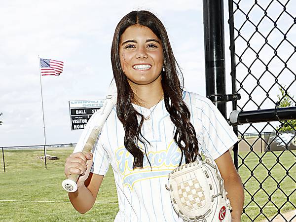 Montezuma uses big inning to sweep L-S softball