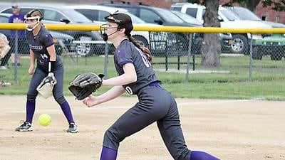 Slow start plagues Baxter softball in trio of conference losses