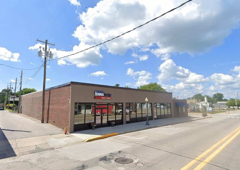 The Gard Building in Colfax received Jasper County Economic Development Corporation (JEDCO) grants to uplift its facade and other features.