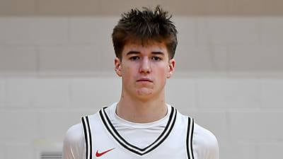 Newton boys can’t hold early lead in home loss to Pella