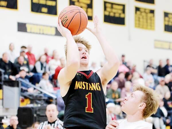 PCM boys open season with loss to Knoxville