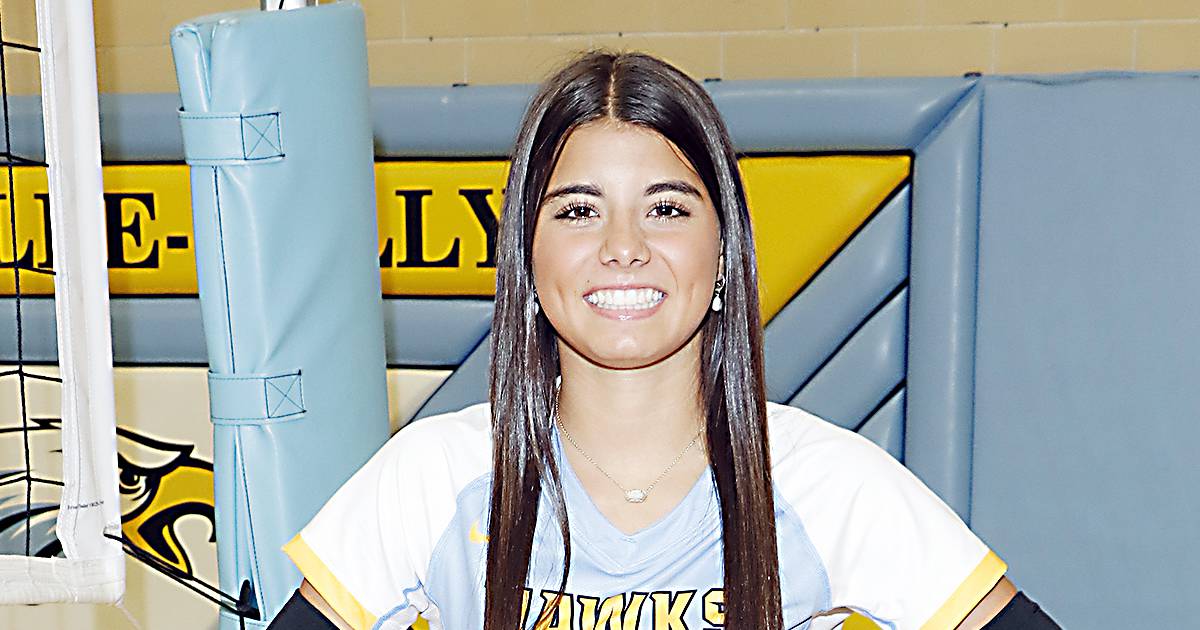 L-S volleyball splits four matches at GMG tournament
