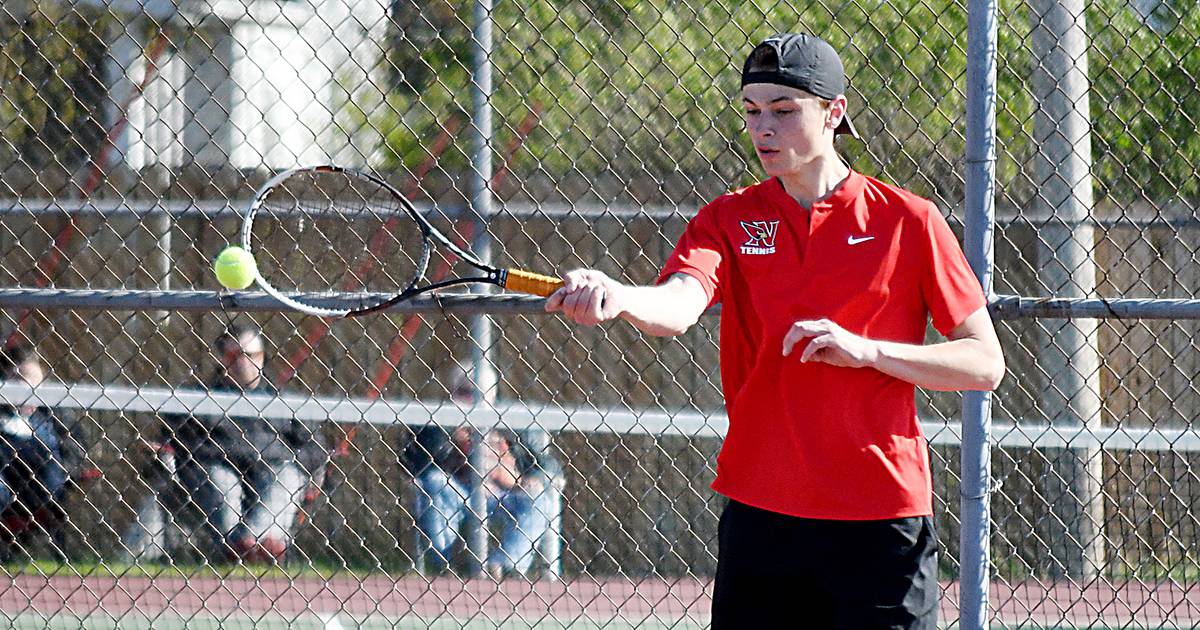 Newton boys struggle to recover from slow start in tennis defeat against Indianola – Newton Daily News