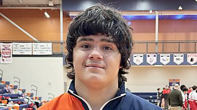Colfax-Mingo downs L-S in boys wrestling dual