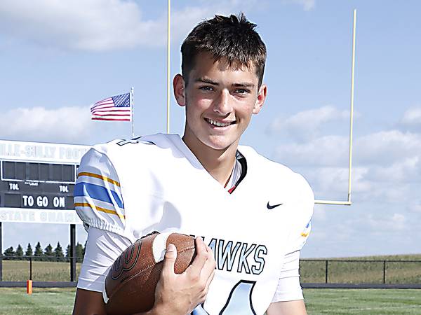 L-S football dominates through the air, routs BGM to advance in playoffs