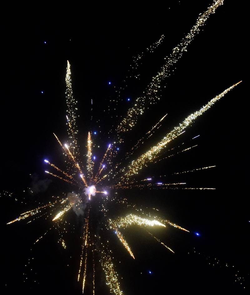 Photos Newton Fourth of July 2021 fireworks display Newton Daily News