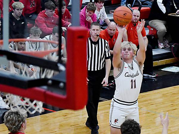 Newton boys can’t slow down visiting DCG in Little Hawkeye Conference matchup
