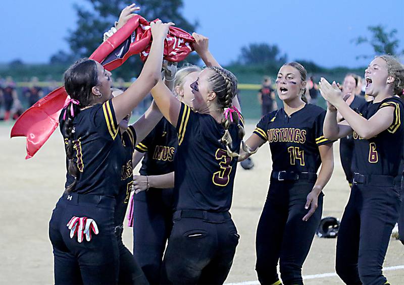 PCM softball team