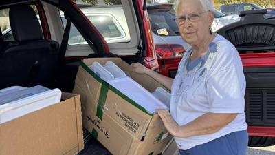 Grinnell Chapter DAR performs Day of Service