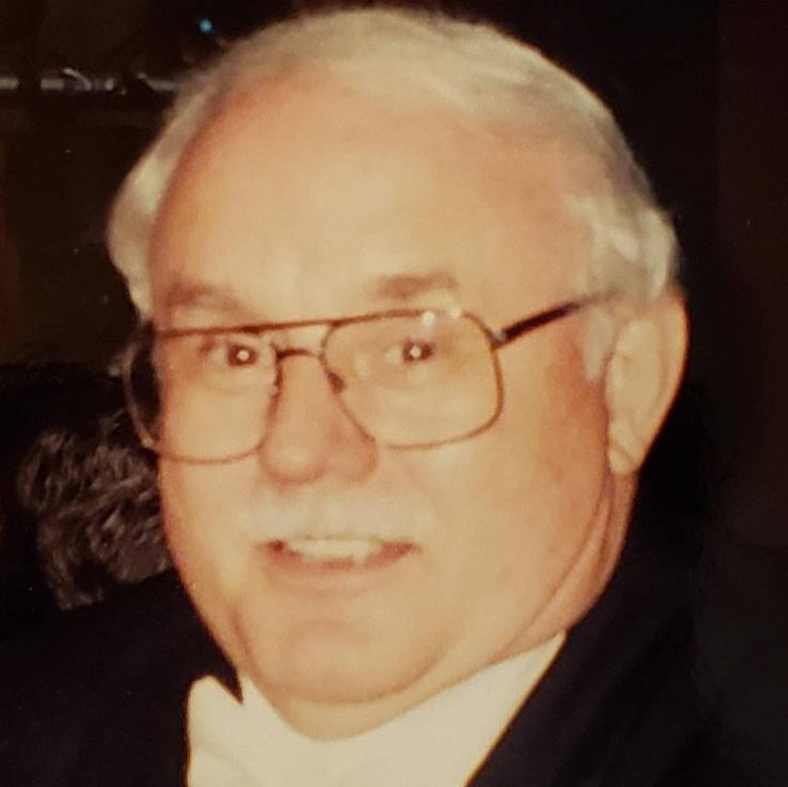 Kenneth L. Johnson – Newton Daily News