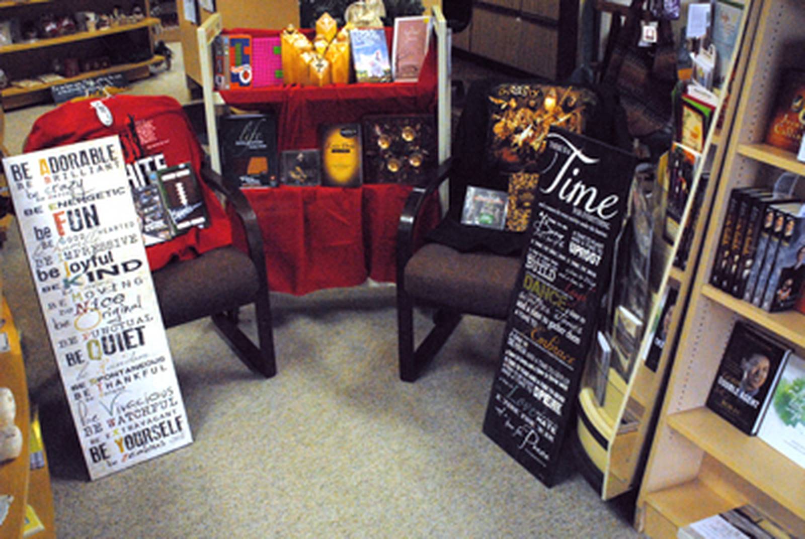 Choices Christian Bookstore reminds shoppers to buy local, reason for