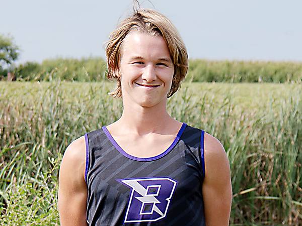 Short-handed Bolts win Iowa Star Conference meet anyway