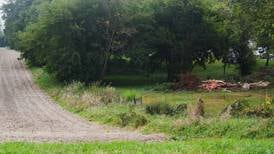 Supervisors seek other surveyor for vacation of right-of-way in Newburg