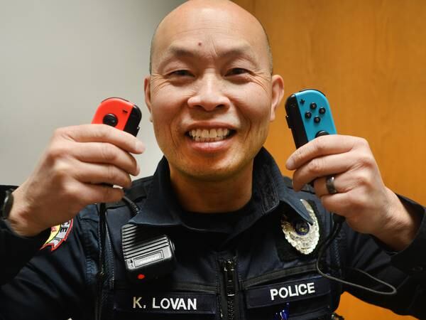 School resource officer wants to create esports program for Newton schools
