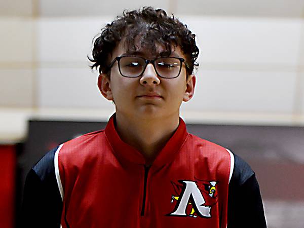 Newton bowlers sweep host Norwalk