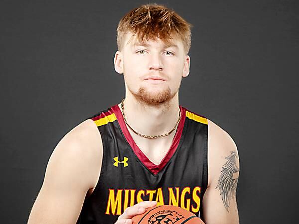 Four Mustangs score all-HOIAC basketball recognition