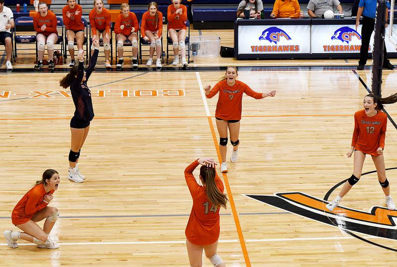 Colfax-Mingo Volleyball