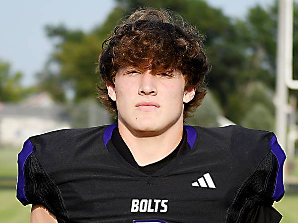 Record-setting night propels Baxter football team to first win of season