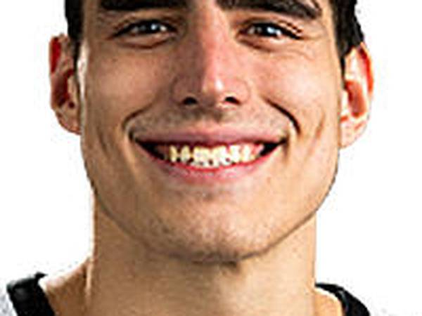 Iowa’s Garza claims consensus All-American status