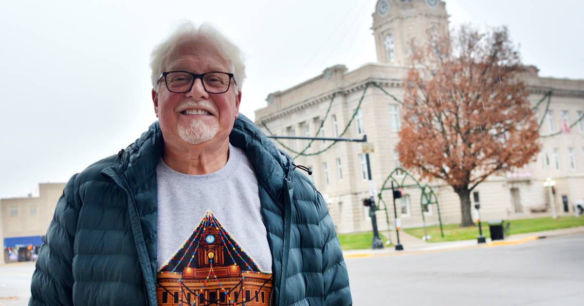 Jasper County Courthouse Lighting receives $40K from Los Angeles man, who is a Newton Cardinal