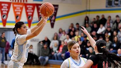 Big second quarter propels L-S girls to SICL win over rival North Mahaska
