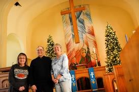 Local congregations revive Christmas Church Walk in downtown Newton