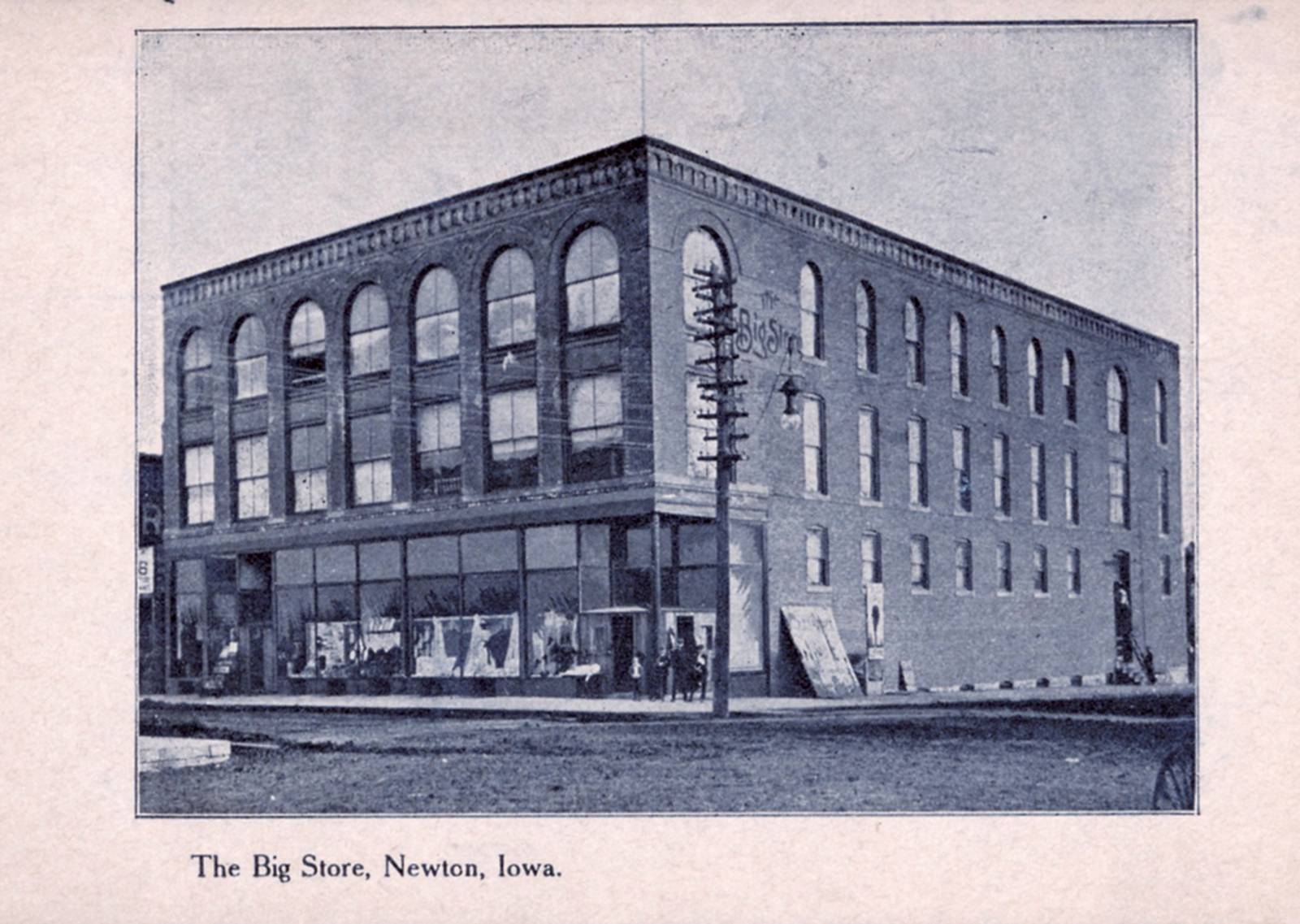 Almost every holiday need could be met in Newton 100 years ago Newton