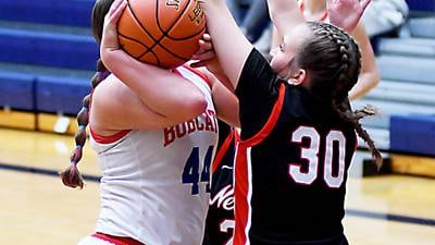 Newton girls can’t hold against Marshalltown