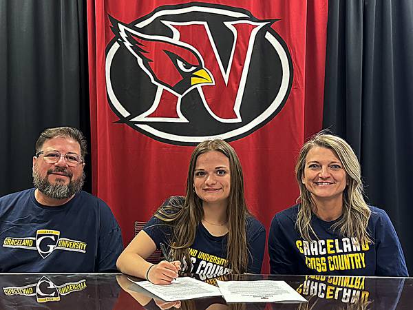 Newton’s Sharp makes it official with Graceland University