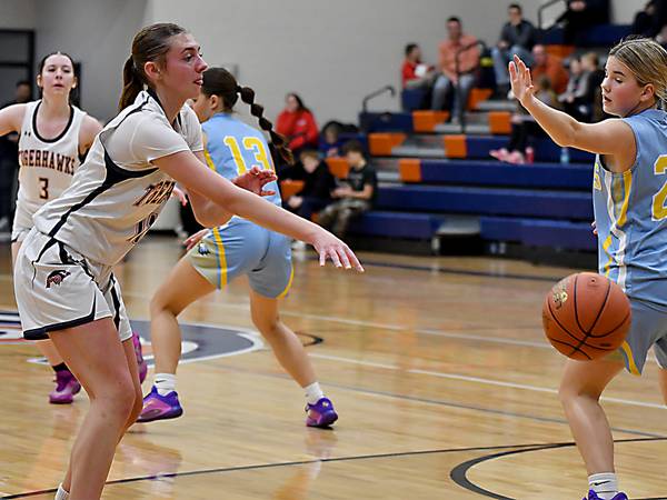 Slow starts hinder Colfax-Mingo hoops in road losses to Keota