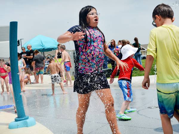 Food trucks now able to operate on street near splash pad
