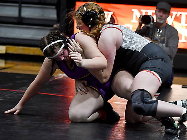 Newton girls fall to Indianola, places fifth at home tournament