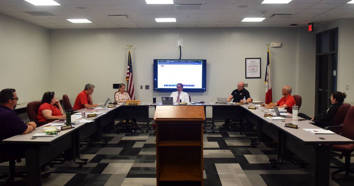 School board wants to create legislative priority holding lawmakers accountable