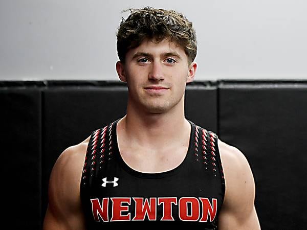 Newton boys add 4x200 relay to Drake’s Blue Standard qualification
