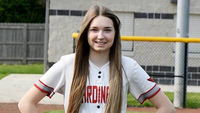 Late runs push Newton softball past East Marshall