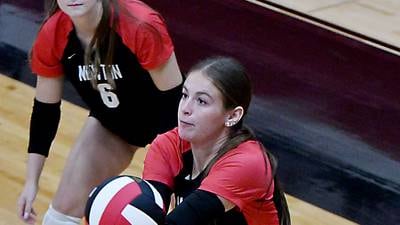 Newton volleyball splits four matches at home tournament